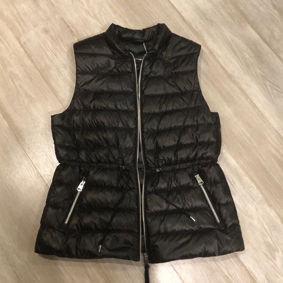 Mackage Izzy Vest - Picture 4 of 8